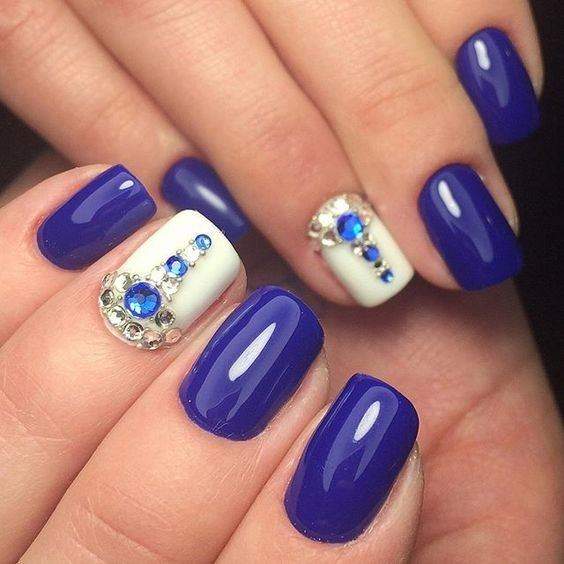 General pretty nail art idea with mixed technique
